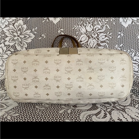 Authentic MCM bag - Picture 2 of 12